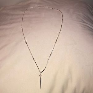Stella and dot silver necklace